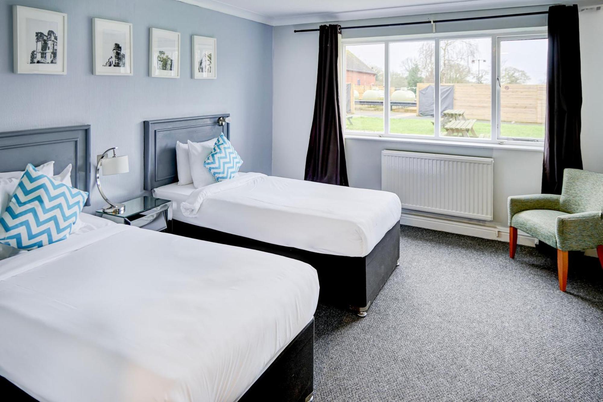 Standard Twin Room,1658065407:JPEG